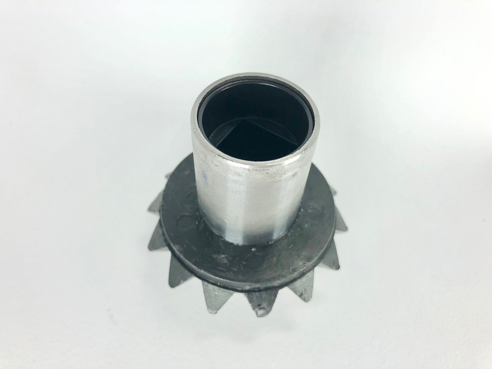 Z4011  ENGRENAGEM COM BUCHA METÁLICA  2733323 JUMIL/FERTSYSTEM