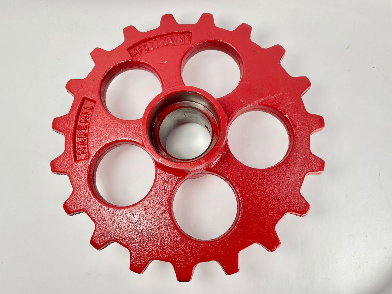 Z4246 - ENGRENAGEM DE FERRO  PARA COLHEITADEIRA 262 Z19 F50,8 MASSEY FERGUSON 3225347M1